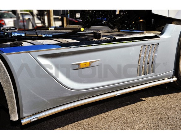 Side bar 60mm right side | Mercedes Actros MP4