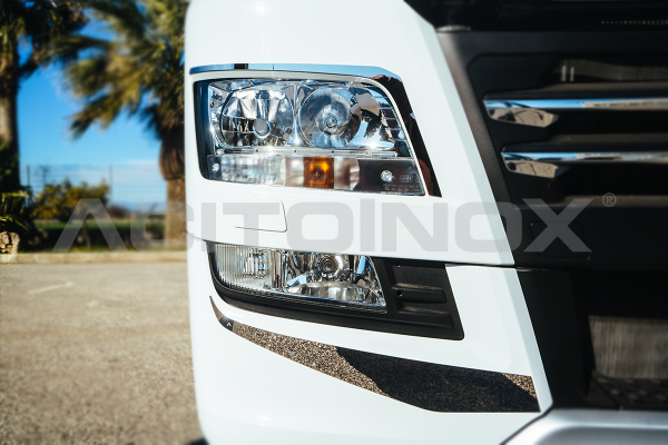 Headlight frame and fog light kit | Man TGX Euro 6