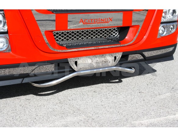 CENTRAL BAR WITH LICENSE PLATE HOLDER 40 | Iveco Hi Way