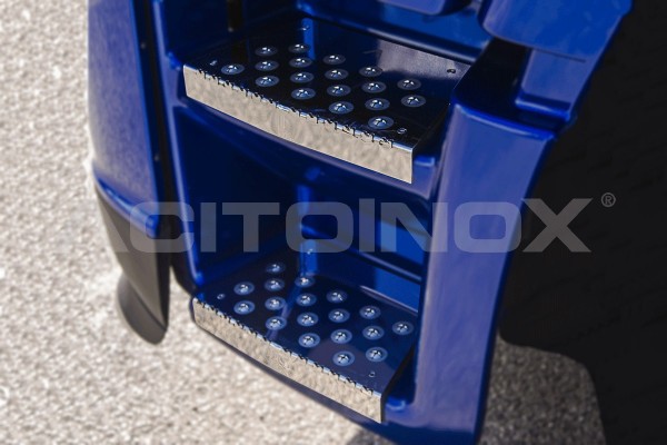 Steps cover | Iveco Stralis, Stralils Cube e Stralis Hi-Way