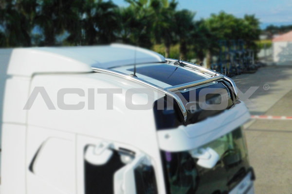 Headlight bar 60 long model | Volvo FH4 Globetrotter