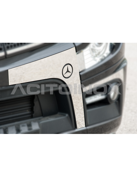 Applicazione mascherino inferiore | Mercedes Actros Brutale