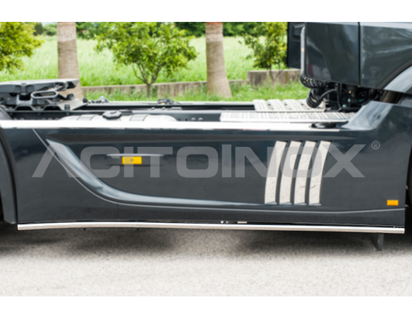 Tubo carena destro | Mercedes Actros Brutale