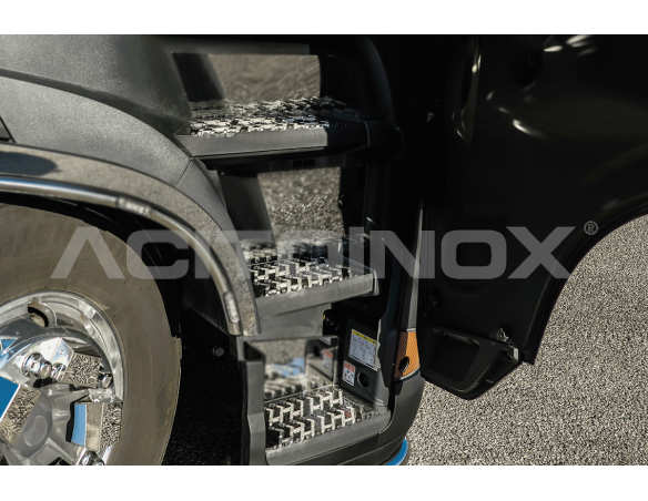 cab step covering |Volvo FH 2020