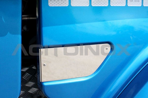 Coppia profili laterali con "Grifone" | Adatto per Scania L, R, New R, Streamline