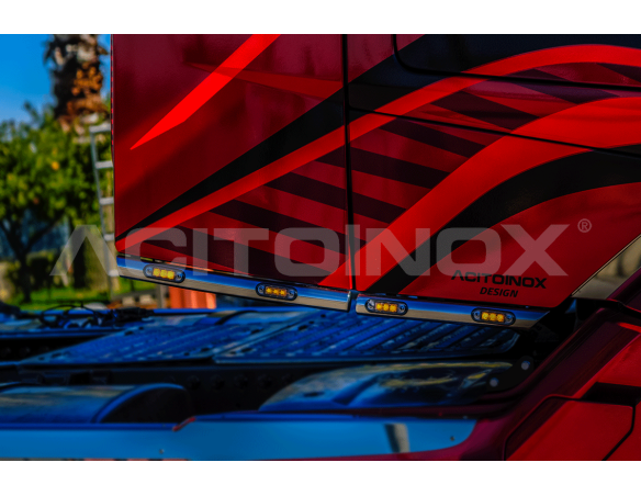 Gradini cabina con scritta Daf Retro illuminata | DAF XG+, XG