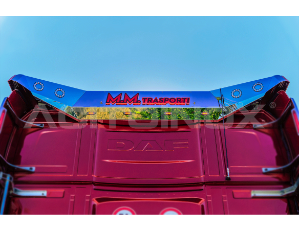 Gradini cabina con scritta Daf Retro illuminata | DAF XG+, XG