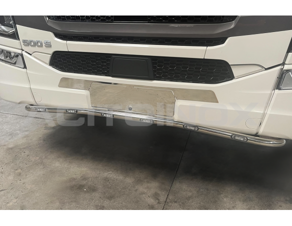 CENTRAL BAR WITH LICENSE PLATE HOLDER 40 | SCANIA S Series