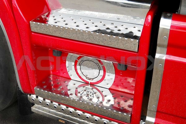 SKIRT STEPS COVER | Suitable for Scania L, R