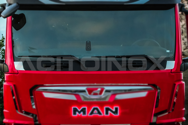 Windscreen application | Man TGX 2020