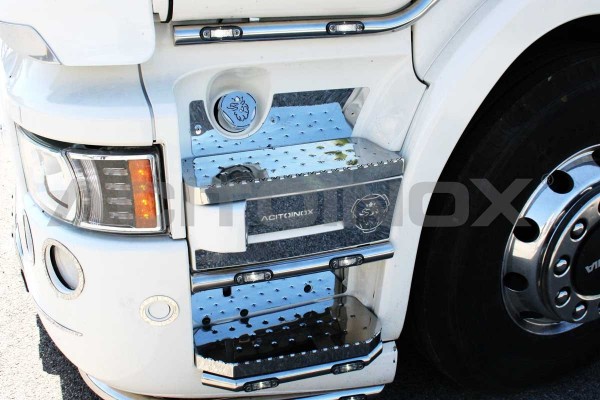 STEP COVER | Suitable for Scania R, New R, Streamline