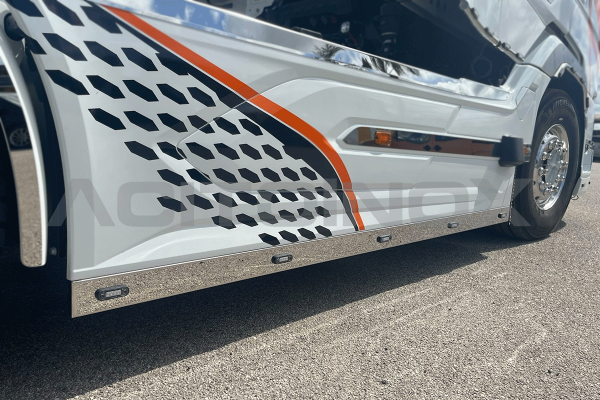 Profile under skirt right |DAF XG+ XG