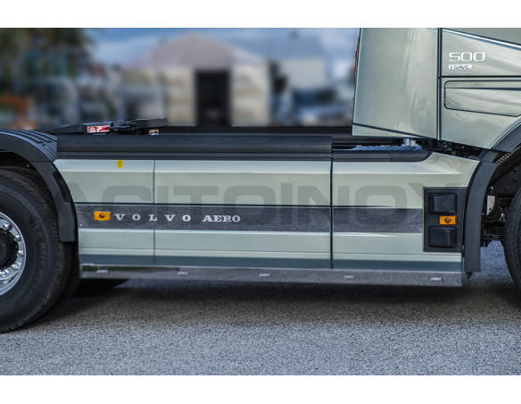 Applicazione fasce carena | Volvo FH AERO