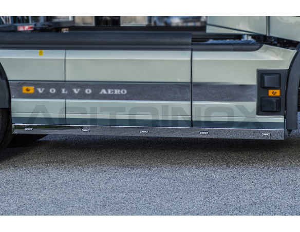 Profilo sotto carena lato destro | Volvo FH AERO