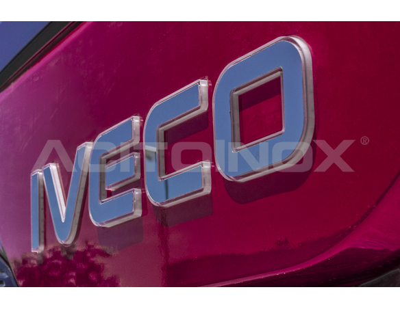 Lettrage Iveco rétro-éclairée| Iveco S-way