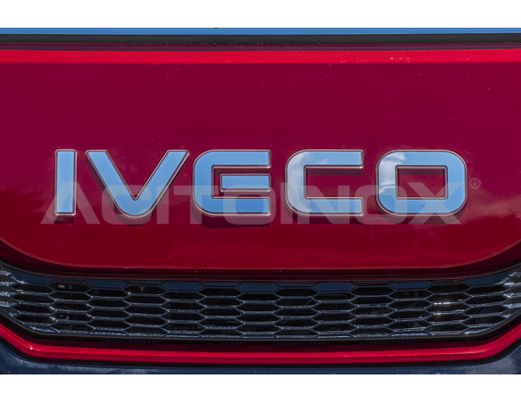 Lettrage Iveco rétro-éclairée| Iveco S-way