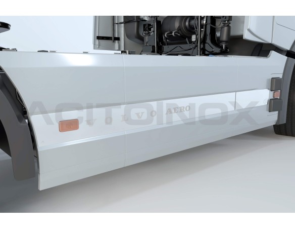 Applicazione fasce carena in acciaio inox
