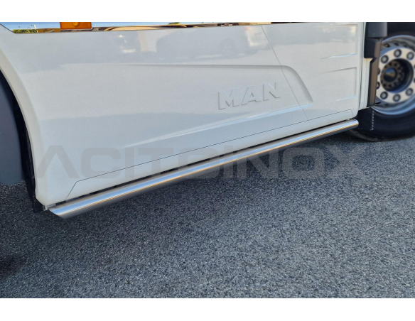 Tubo carena destro 60mm | Man TGX 2020
