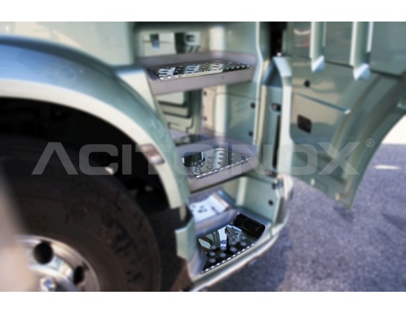 STEPS COVER | DAF XF 106 Euro 6