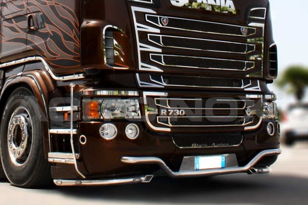 Central bar with license plate holder | Suitable for Scania New R
