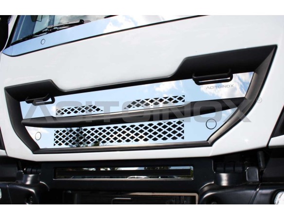 rautenfoermiger kuehlergrill iveco trakker