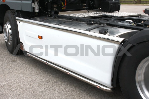 Side protection bar 60mm left side | DAF XF 105