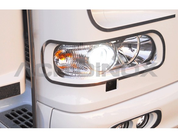 Coppia cornice faro | DAF XF 105