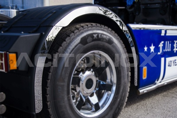 Applicazione parafango posteriore | Iveco Stralis Hi-Way