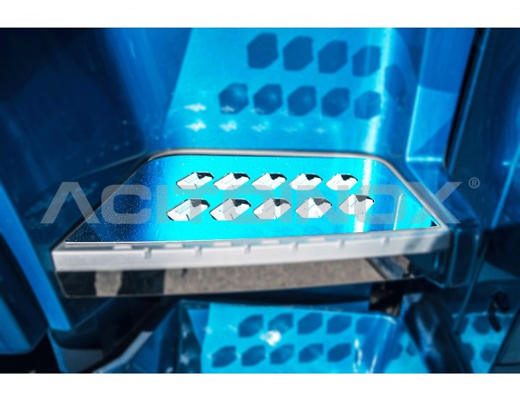 Marchepieds de cabine en acier | Volvo FH4