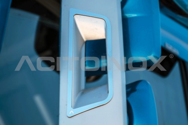 Rearview mirror frame | Volvo FH4