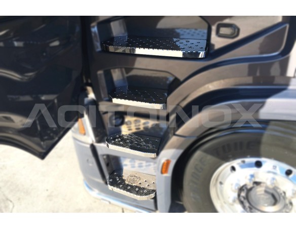 CABIN STEPS COVER | SCANIA S Series