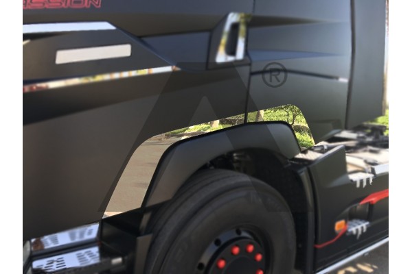 Fender application "High Cab" | Renault Truck T