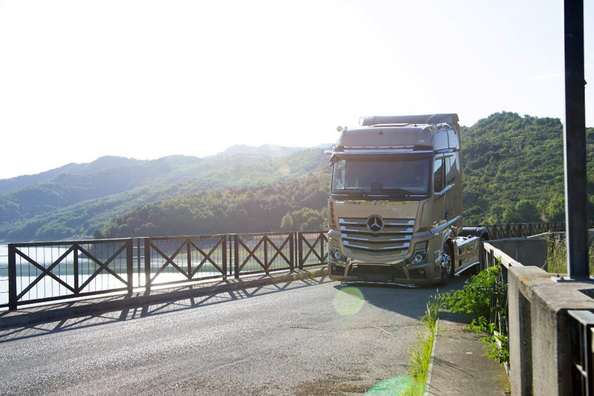 actros iconic edition